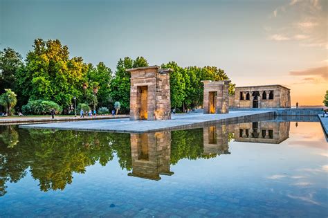 cruising templo de debod|Definitive guide to visit the Temple of DEBOD in Madrid